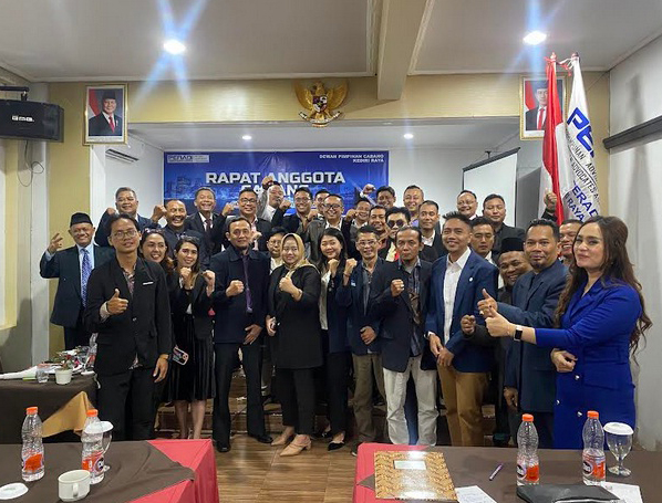 DPC PERADI SAI Kediri Raya Dukung Pasangan Harry Ponto dan Patra Zen dalam RAC, Tegaskan Komitmen untuk Konsolidasi Organisasi