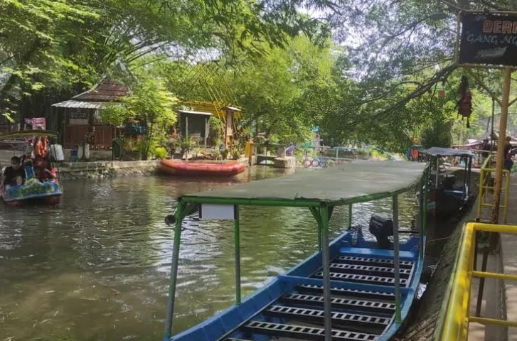 Manfaatkan Liburan di Wisata Air Bronjong Wariti Plemahan Kediri