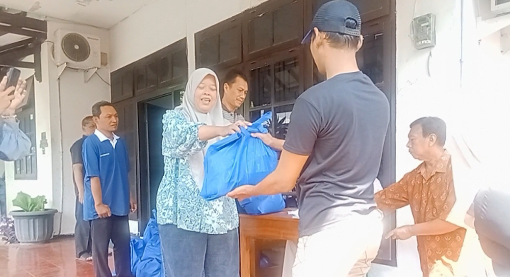 Koran Memo Group Rayakan HUT ke-11 dengan Bakti Sosial di Tosaren