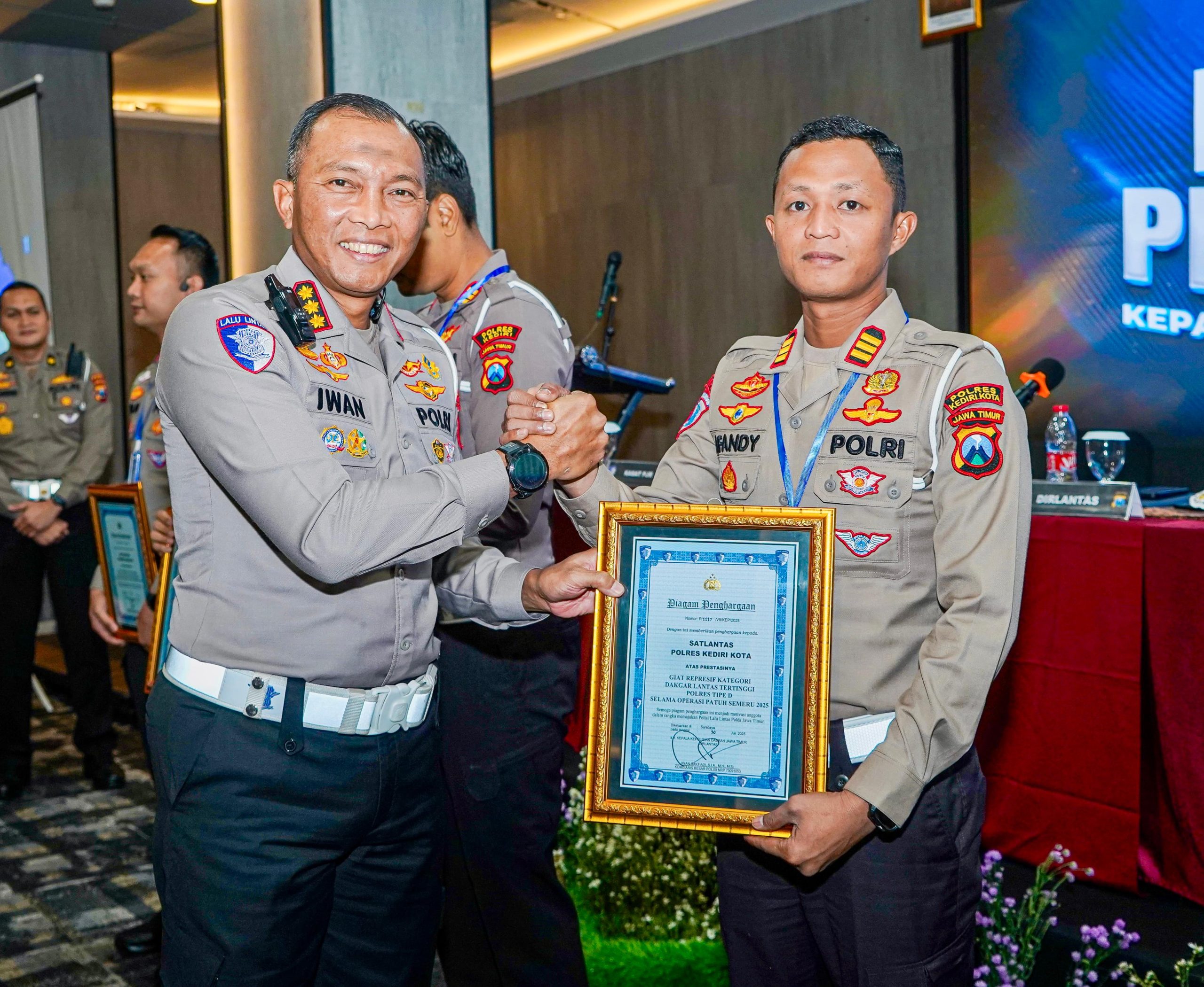 Tiga Penghargaan Sekaligus, Satlantas Polres Kediri Kota Diapresiasi Polda Jatim