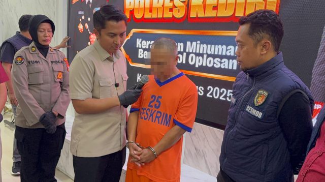 Polres Kediri Ungkap Kasus Miras Oplosan Tewaskan 3 Warga, Pelaku Ditangkap Kurang dari 24 Jam