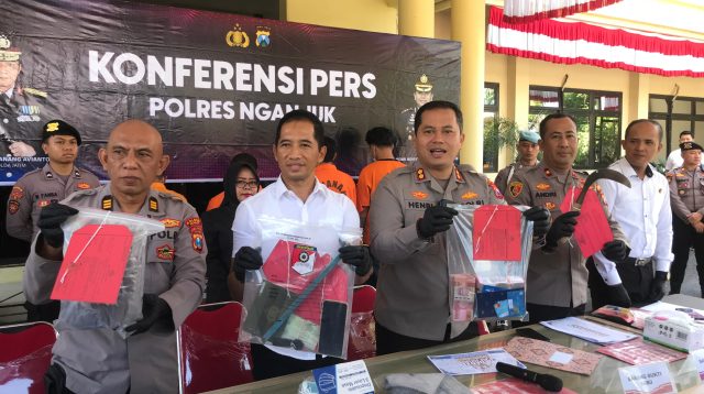 Tercekik Bunga Sepuluh Persen Lalu Cekcok, Alasan Pelaku Merampok dan Membunuh Warga Ngronggot