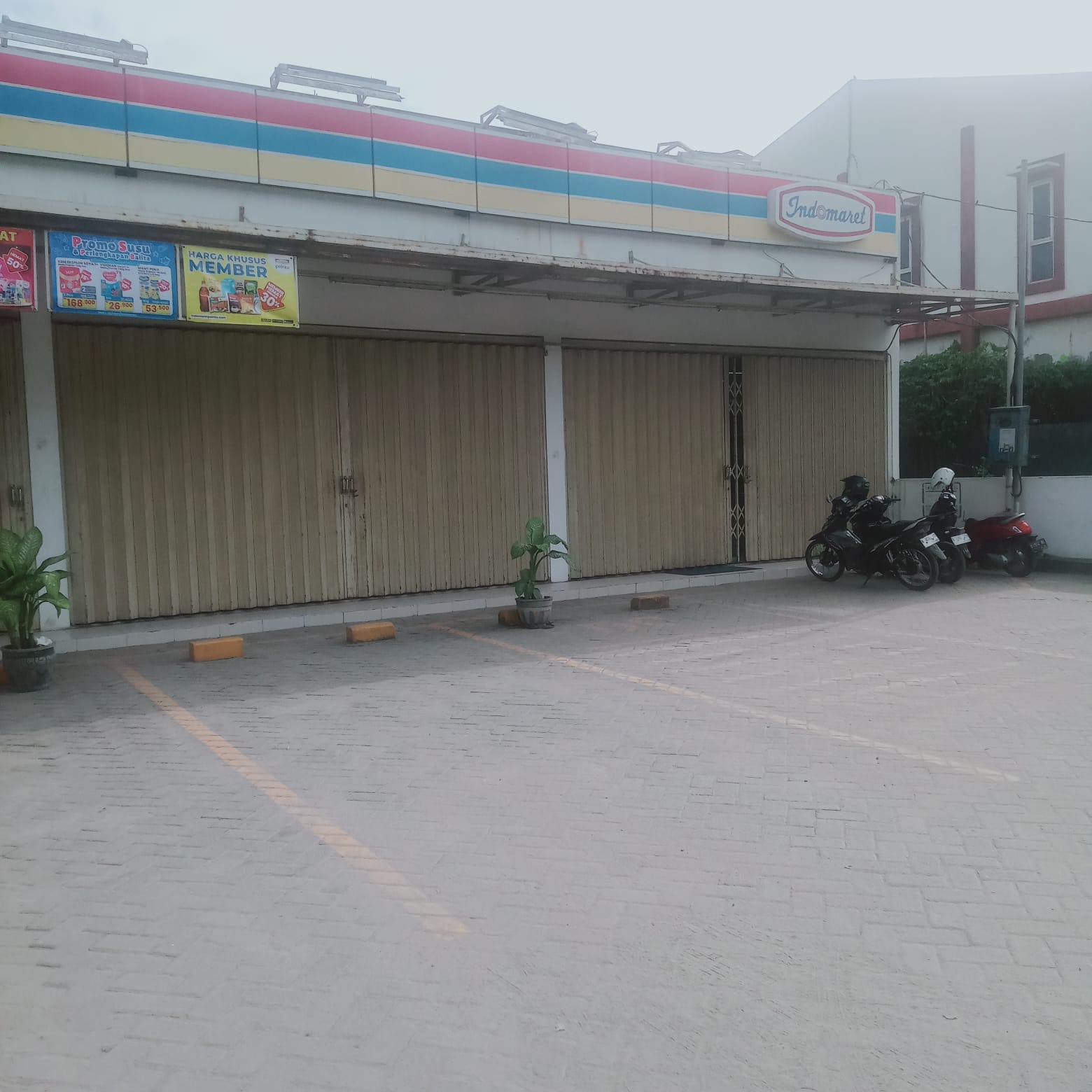 Perampokan di Minimarket Warukulon Lamongan, Karyawan Ditodong Pistol, Rp20 Juta Raib