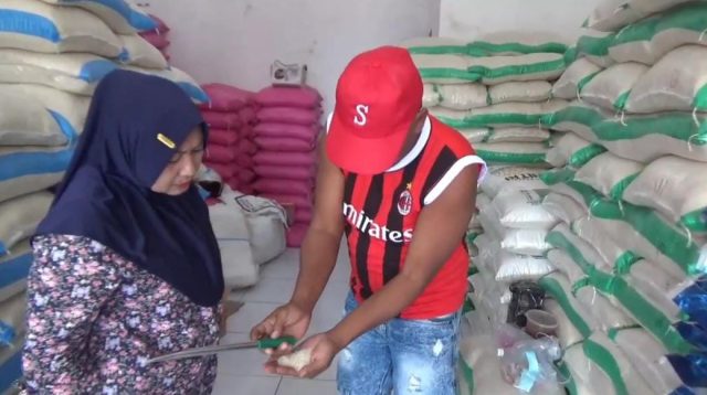 Pasokan Seret, Harga Beras Premium Tembus Rp15.200 per Kilogram