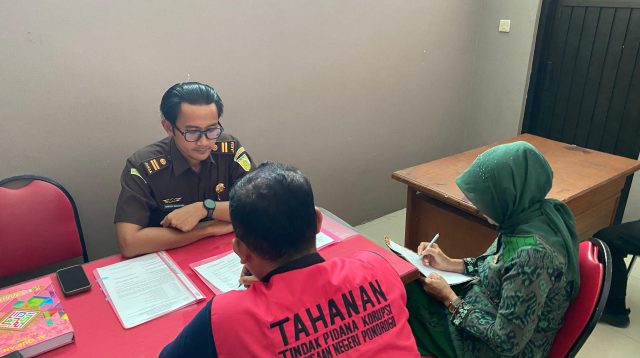 Kejari Ponorogo Limpahkan Tersangka Kredit Fiktif BRI Ponorogo ke JPU