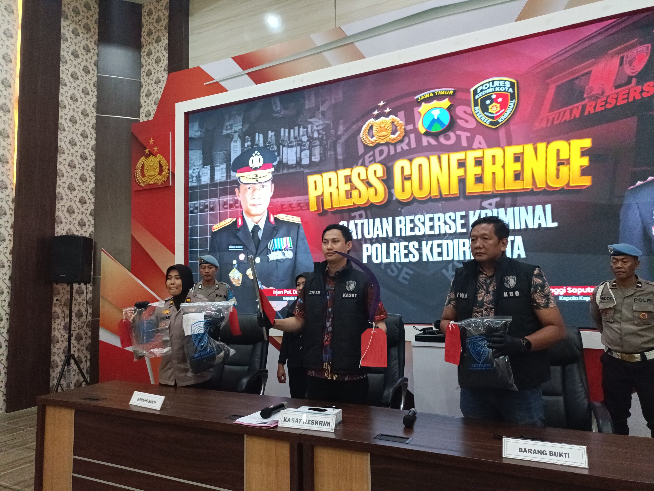 Polres Kediri Kota Tangkap Lima Pelaku Pengeroyokan dan Pembacokan di Mrican