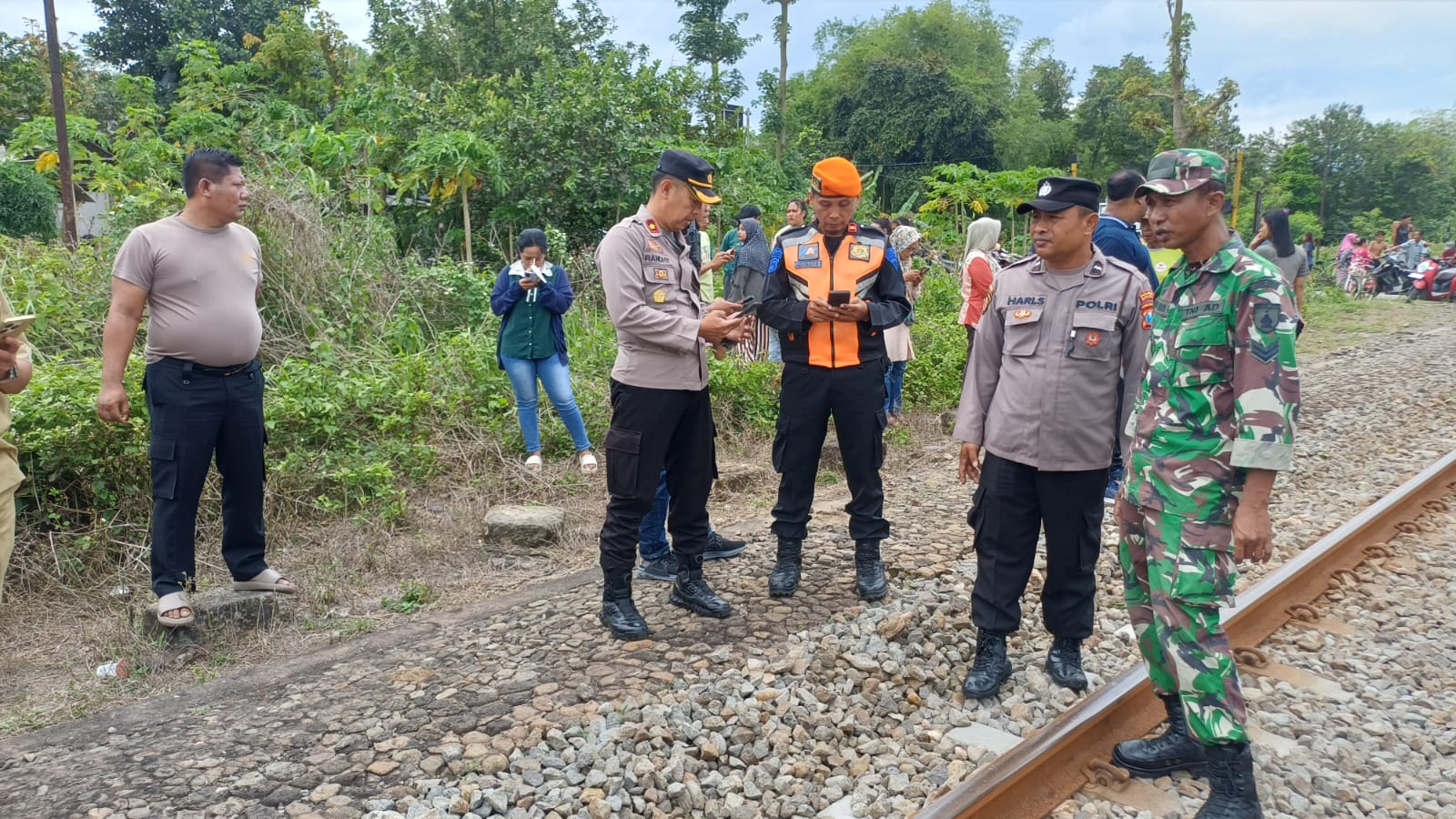 Perempuan di Srengat Blitar Nekat Tabrakkan Diri ke Kereta Penataran, Tewas di Lokasi