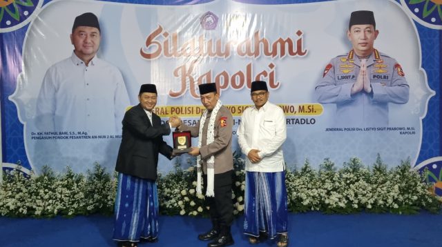 Kapolri Sigit Kunjungi Ponpes An-Nur 2 Malang, Silaturahmi dengan Para Kiai dan Santri