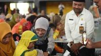 Mbak Wali Kediri Ikut Membatik Bersama Anak PAUD, Tanamkan Cinta Budaya Sejak Dini