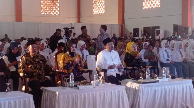 Menteri Sosial Syaifullah Yusuf Kunjungi SRMA Kediri, Tegaskan Komitmen Putus Rantai Kemiskinan Lewat Pendidikan
