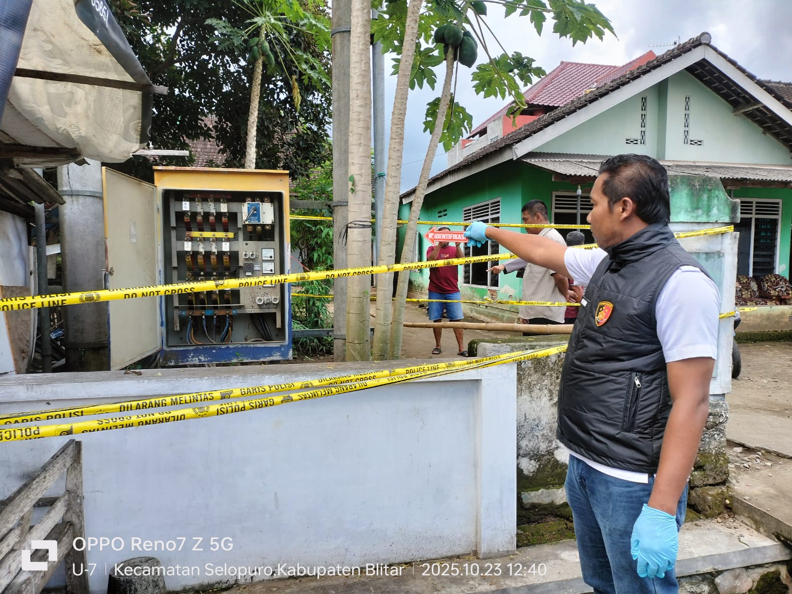 Ditinggal Cuci Baju, Balita Tewas Kesetrum usai Buka Pintu Gardu PLN