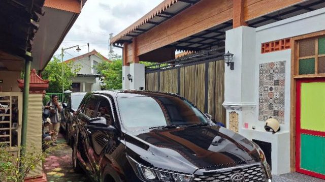 KPK Kembangkan Kasus Suap Pemkot Madiun, Rumah Kepala DPUTR Digeledah
