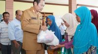 Pemkab Lamongan Salurkan 54 Ton Beras untuk Warga Terdampak Banjir