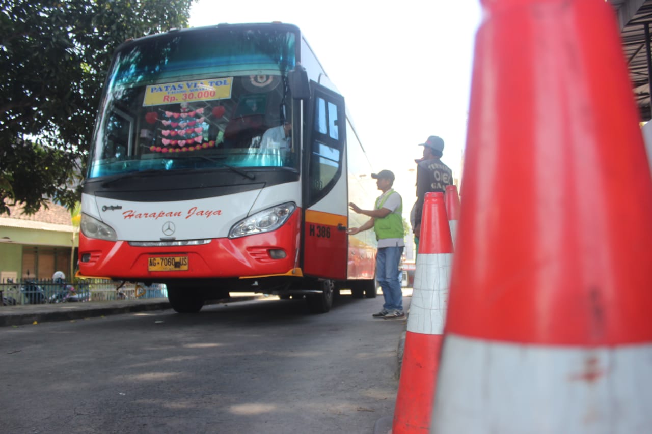 Puncak Arus Balik Masa Angkutan Lebaran 2026 di Terminal Gayatri Tulungagung Alami Peningkatan Signifikan