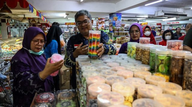 Pemkot Kediri Sidak Parcel dan BDKT Pastikan Produk Aman dan Layak Konsumsi