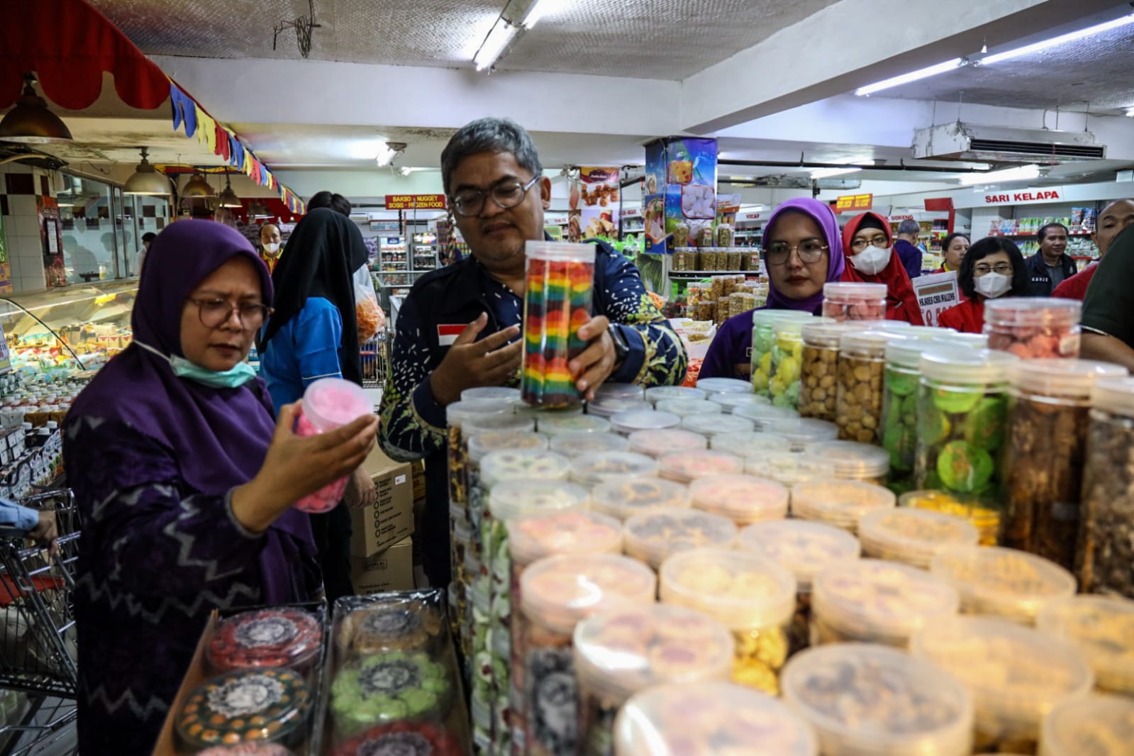 Pemkot Kediri Sidak Parcel dan BDKT Pastikan Produk Aman dan Layak Konsumsi
