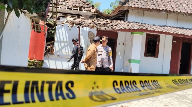 Gempar, Ledakan Petasan di Kandangan Kediri Akibatkan Rumah Warga Rusak