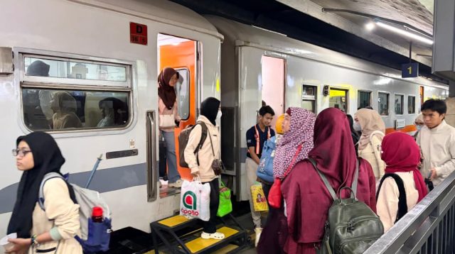 Keberangkatan Kereta Api dari Stasiun Malang Kembali Normal