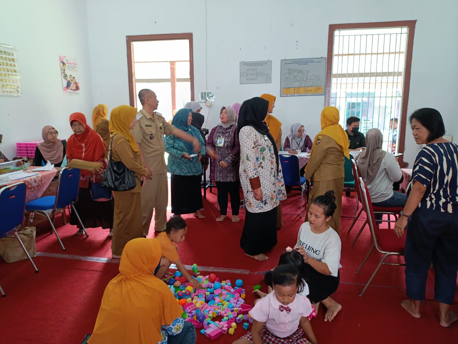 Perkuat Fondasi Generasi Emas Lewat Kunjungan Posyandu dan PAUD di Kampung Dalem