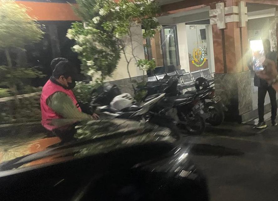 Terseret Kasus Dugaan Kredit Mikro Bermasalah, Pegawai Bank di Jombang Ditahan Kejaksaan