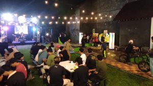 Peserta komunitas sedang performen menunjukkan skilnya di 76 Urban Noise 2026.