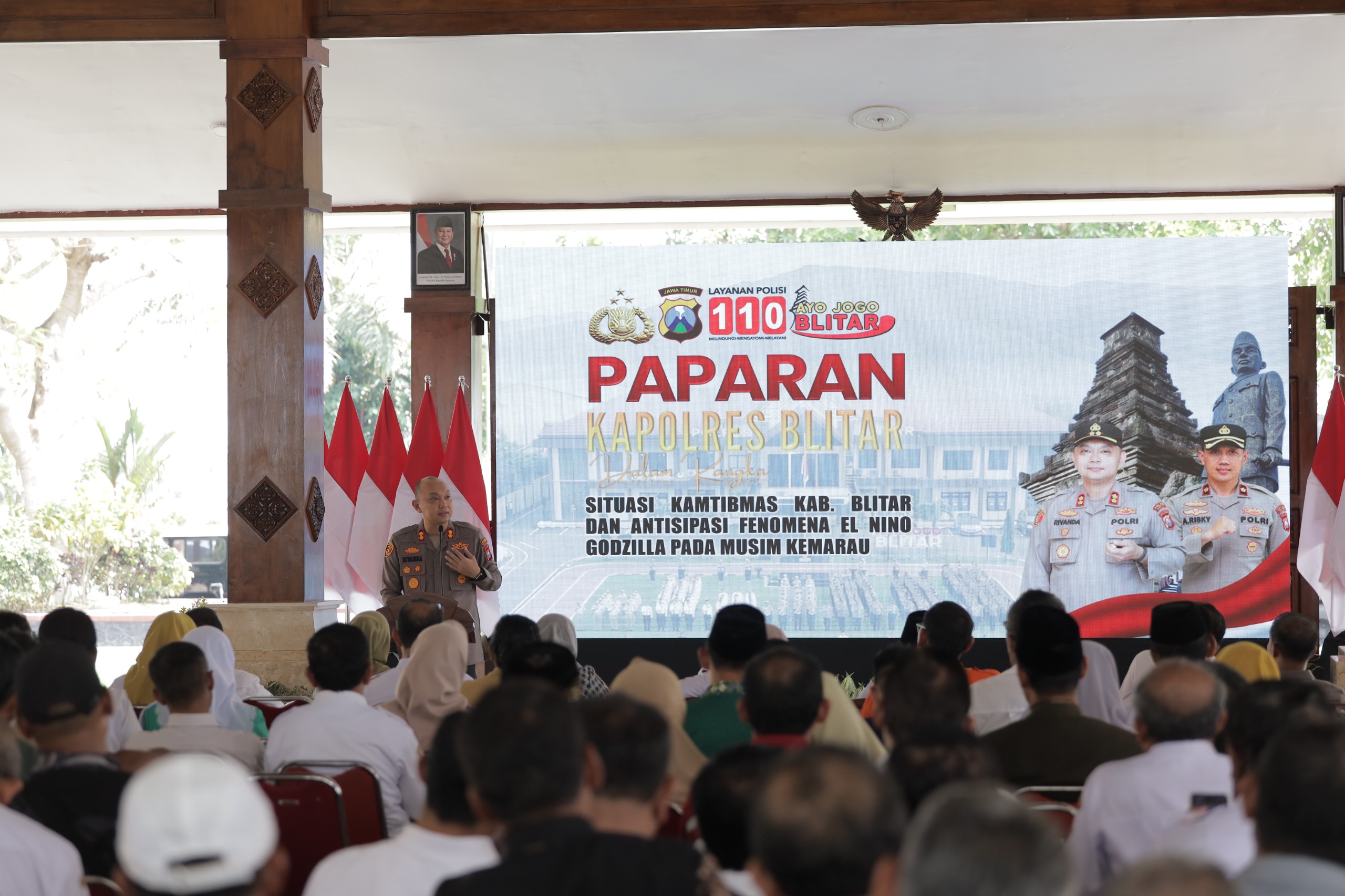 Rakor di pendapa kantor Bupati Blitar di Kanigoro.