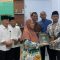 Salah satu wali murid sekolahan di Yayasan Pendidikan Budi Utomo (YPBU) Gadingmangu, Kecamatan Perak, Kabupaten Jombang, akhirnya merasa lega setelah ijasah anaknya keluar dengan ditemani Perwakilan Dewan Pendidikan dan Fraksi PDIP DPRD Jombang di kantor sekolah.