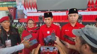 334559 DPC PDIP Lamongan usai melaksanakan pelantikan PAC .