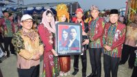 348940 Wakil Bupati Lamongan membuka pameran Pendidikan di kawasan Lapaangan Gajah Mada.