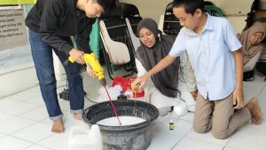 Bolonemase Kota Kediri gandeng PKBM Sunan Kalijaga, bantu anak putus sekolah lewat pelatihan sabun cuci piring.