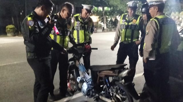 Polres Kediri Kota patroli sasar knalpot brong dan balap liar, motor pretelan diamankan.