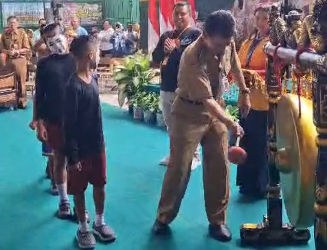 Kepala Dinas Pendidikan Kota Kediri.