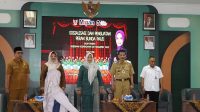Ketua TP PKK Kota Kediri, bersama Kepala Dinas Pendidikan Kota Kedirri beserta jajaran Bunda PAUD tingkat kota, kecamatan hingga kelurahan, Pokja Bunda PAUD, kepala sekolah TK Dharma Wanita se-Kota Kediri, serta kepala sekolah Kelompok Bermain (KB).