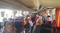 Guru3 Sebanyak 115 Guru yang tergabung dalam PGSI Tulungagung berangkat ke Senayan Jakarta Pusat.