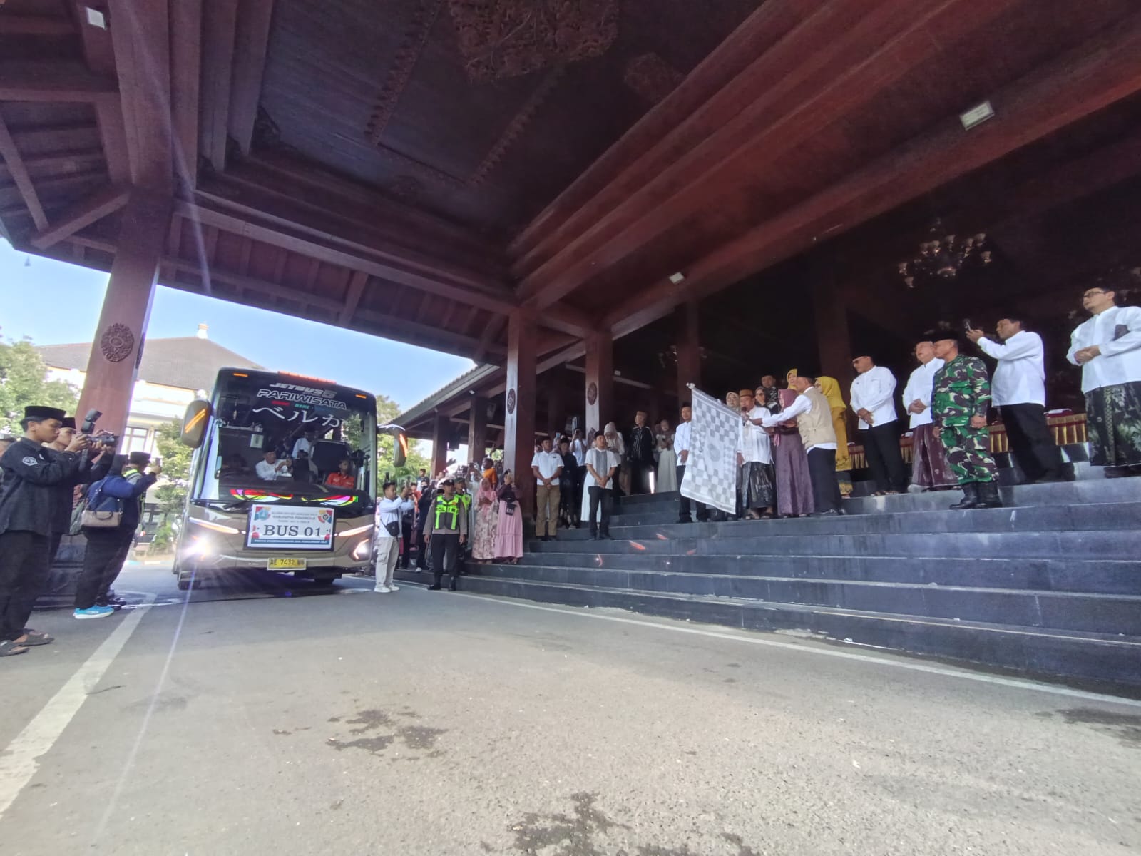 Ratusan calon jemaah haji asal Ponorogo.