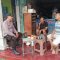 Petugas Polsek Kras patroli dialogis sambang warga.