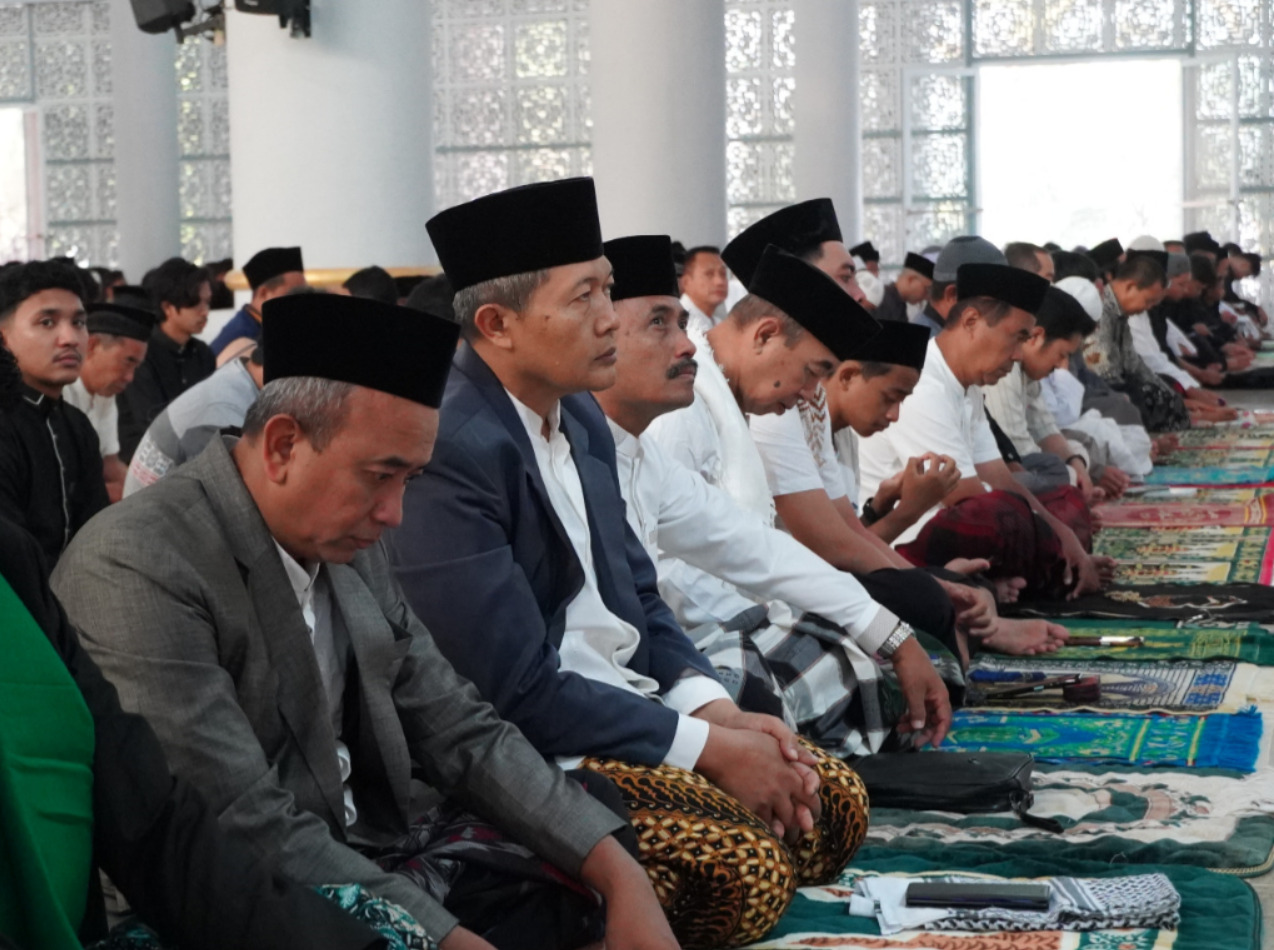 Pelaksanaan Sholat Iedul Adha di Masjid An-Nur Pare Rabu pagi.
