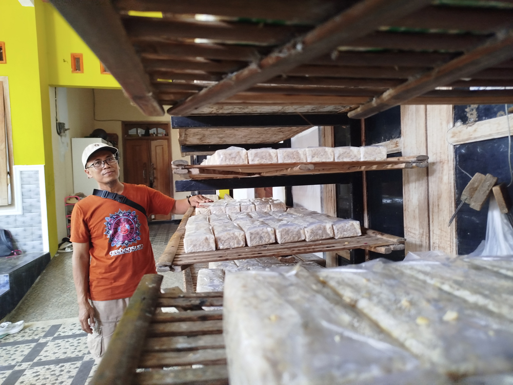 Harga Kedelai Naik, Ini yang Dilakukan Perajin Tempe di Ponorogo