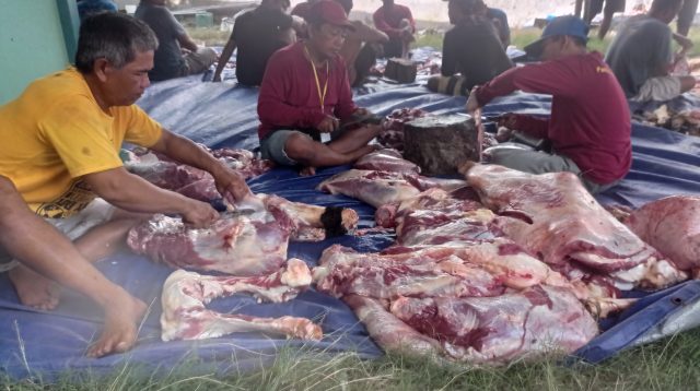 Masjid Ash Sholihin Ngasem Sembelih Hewan Kurban 8 Ekor Sapi dan 60 Ekor Kambing