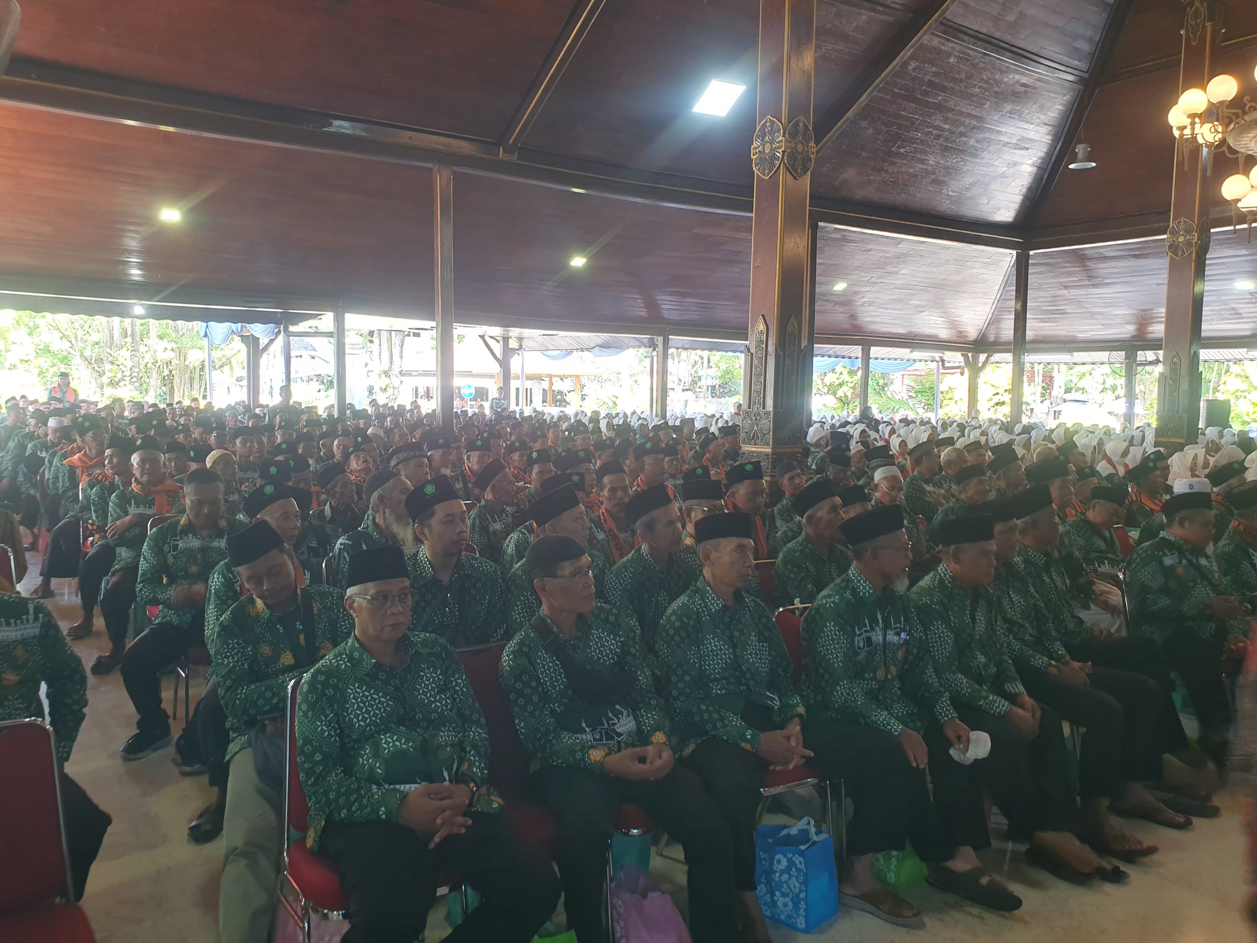 Pelepasan calon haji asal Tulungagung di Pendopo Kongas Arum Kusumaning Bongso.