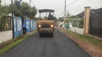 Proyek Pembangunan infrastruktur jalan pada awal tahun 2026 yang sempat berjalan meski kini berhenti sementara.
