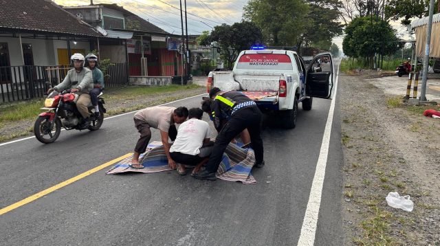 Lokasi kecelakaan di Jalan Raya  Desa Pasirharjo, Kecamatan Talun.