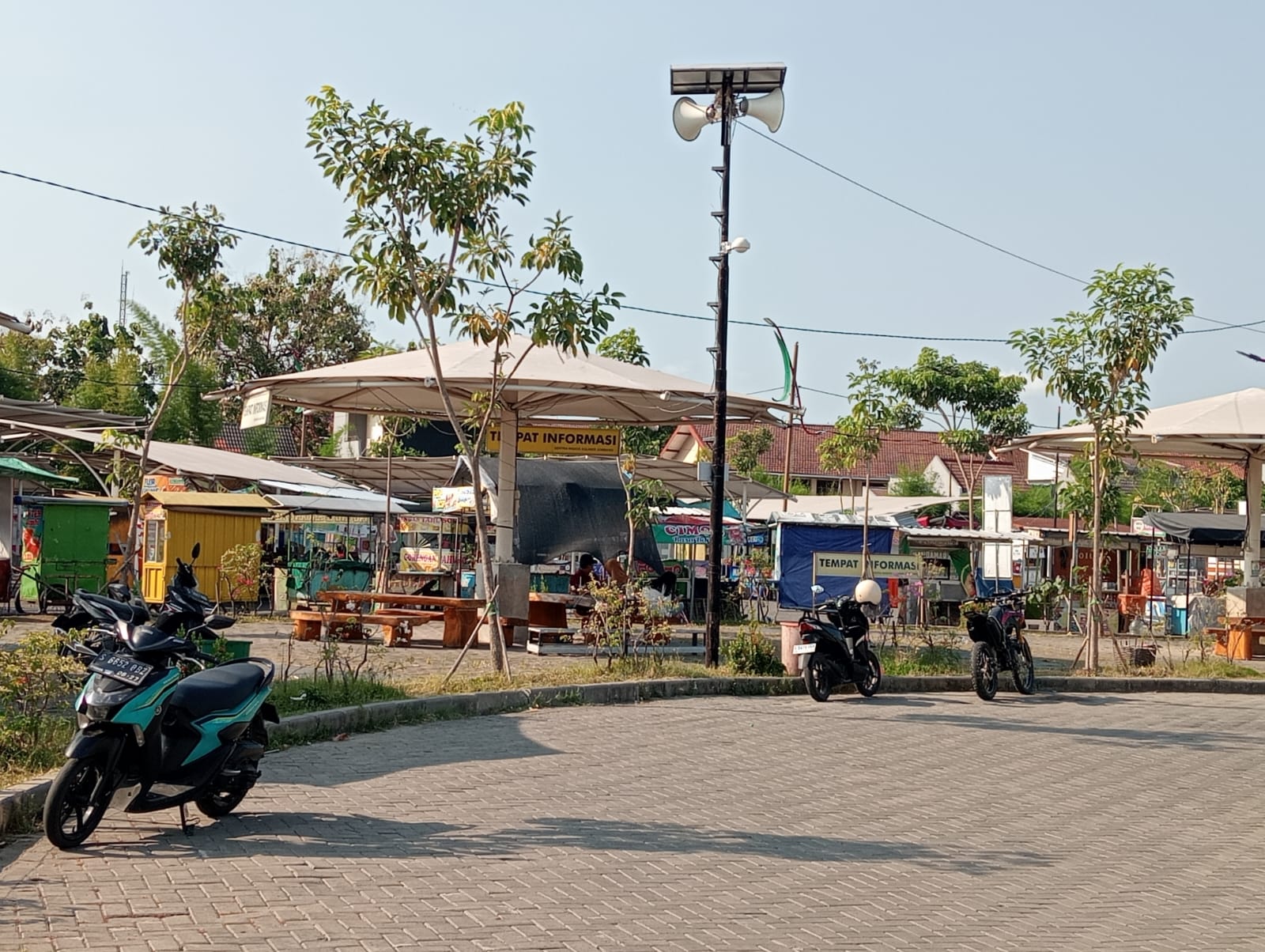 Situasi lokasi Sentra Pedagang Kaki Lima (PKL) Jalan KH Ahmad Dahlan, Kelurahan Jombatan, Kecamatan Jombang, Kabupaten Jombang, Selasa (23/6/2026) sore.