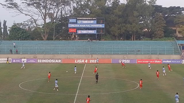Persikoba berbagi angka dengan Persiharjo, laga berakhir imbang 1-1.