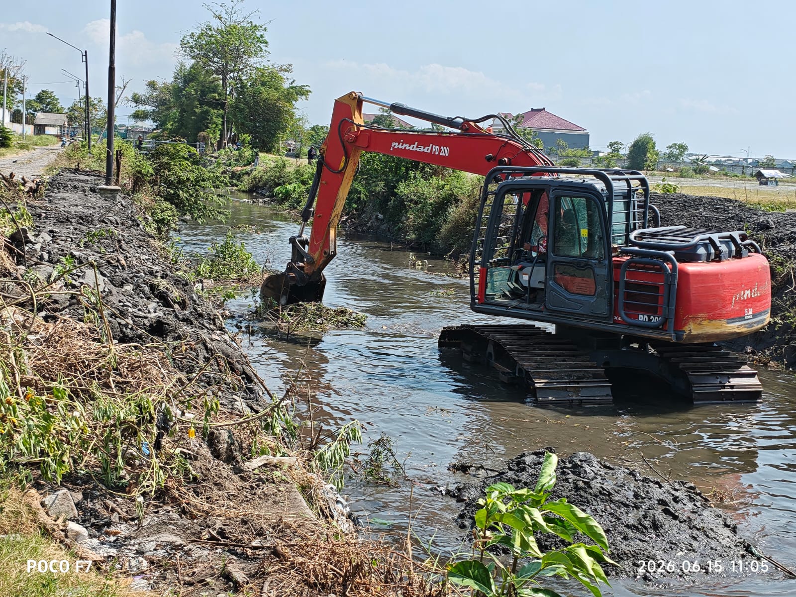 DPUPR Kota Kediri normalisasi Sungai Kresek.
