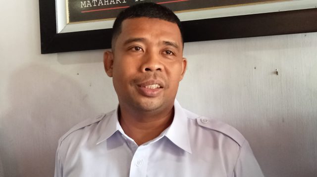 Kepala Badan Pengelolaan Keuangan dan Aset Daerah (BPKAD) Tulungagung, Dwi Hari Subagyo saat memberikan keterangan terkait kenaikan gaji PPPK Paruh Waktu di Tulungagung.