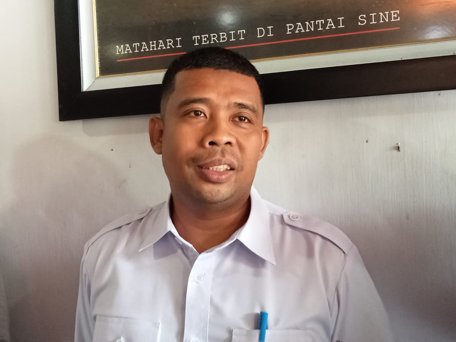 Kepala Badan Pengelolaan Keuangan dan Aset Daerah (BPKAD) Tulungagung, Dwi Hari Subagyo saat memberikan keterangan terkait kenaikan gaji PPPK Paruh Waktu di Tulungagung.