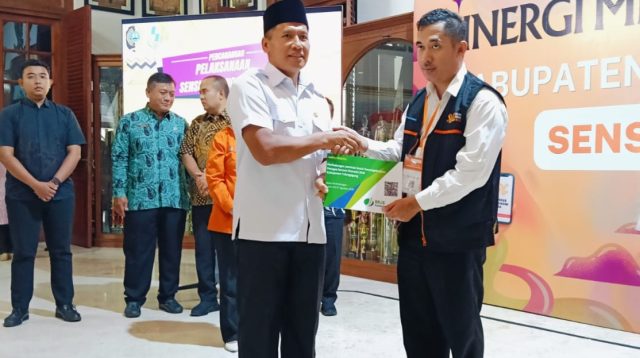 Penyaluran jaminan sosial dari BPJS Ketenagakerjaan terhadap penerima manfaat.