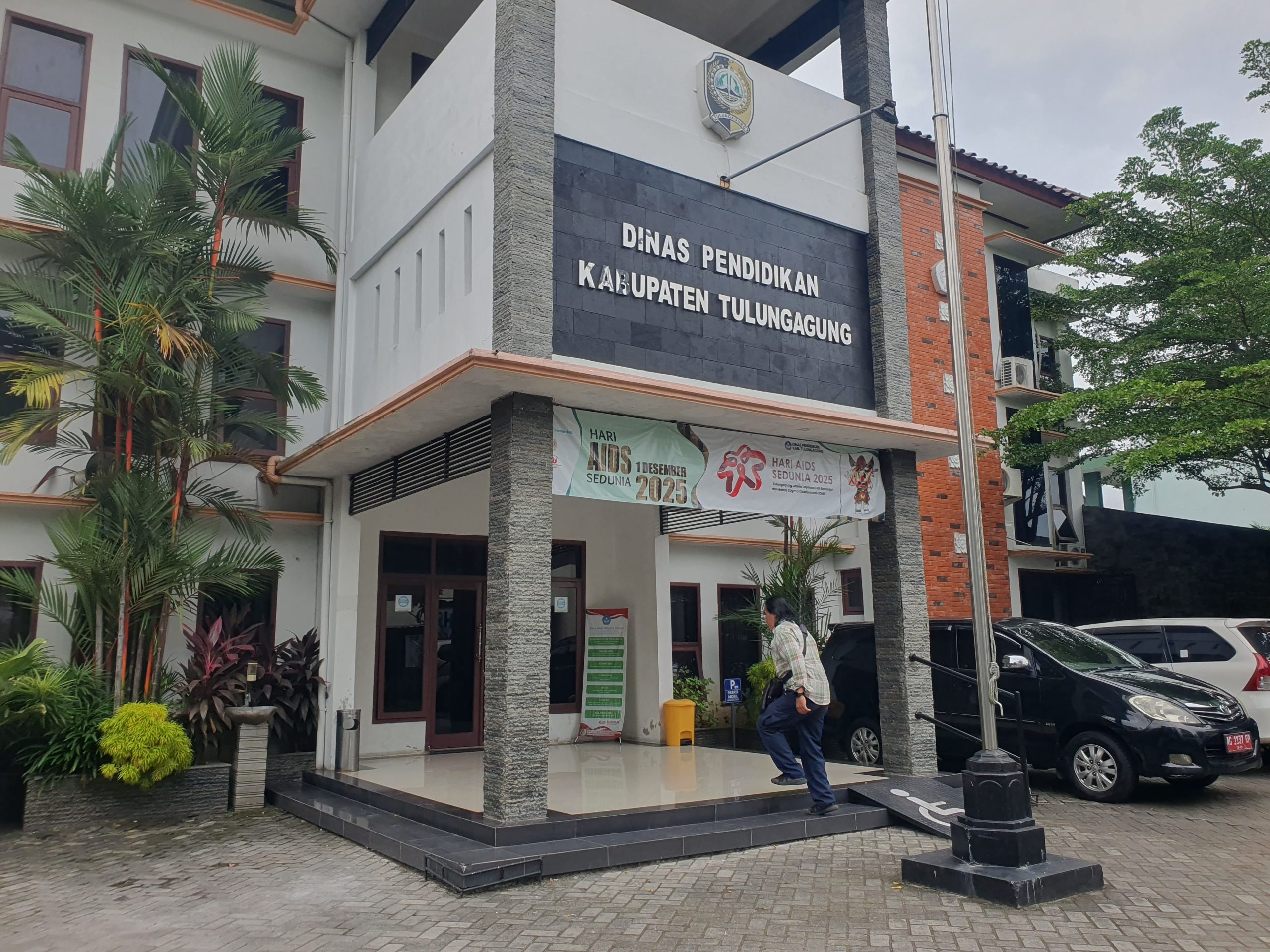 Dinas Pendidikan (Disndik) Tulungagung kekurangan guru Olahraga dan Pendidikan Agama Islam (PAI) di jenjang SD.