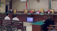 Proses sidang putusan kasus tipikor penyalahgunaan ADD di Desa Tanggung, Kecamatan Campurdarat, Tulungagung yang menjerat Kades dan Bendahara desa.